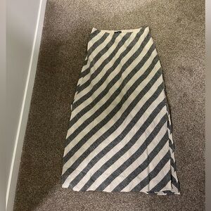 Women’s Jcrew slip skirt in linen, size XS